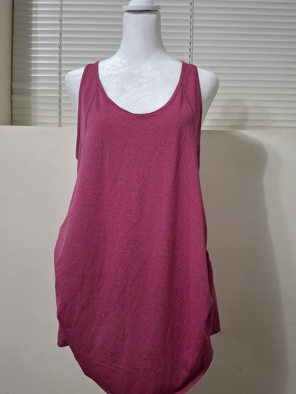​Old Navy Active Go-Dry Racerback Tank Top - Heathered Pink - Size L